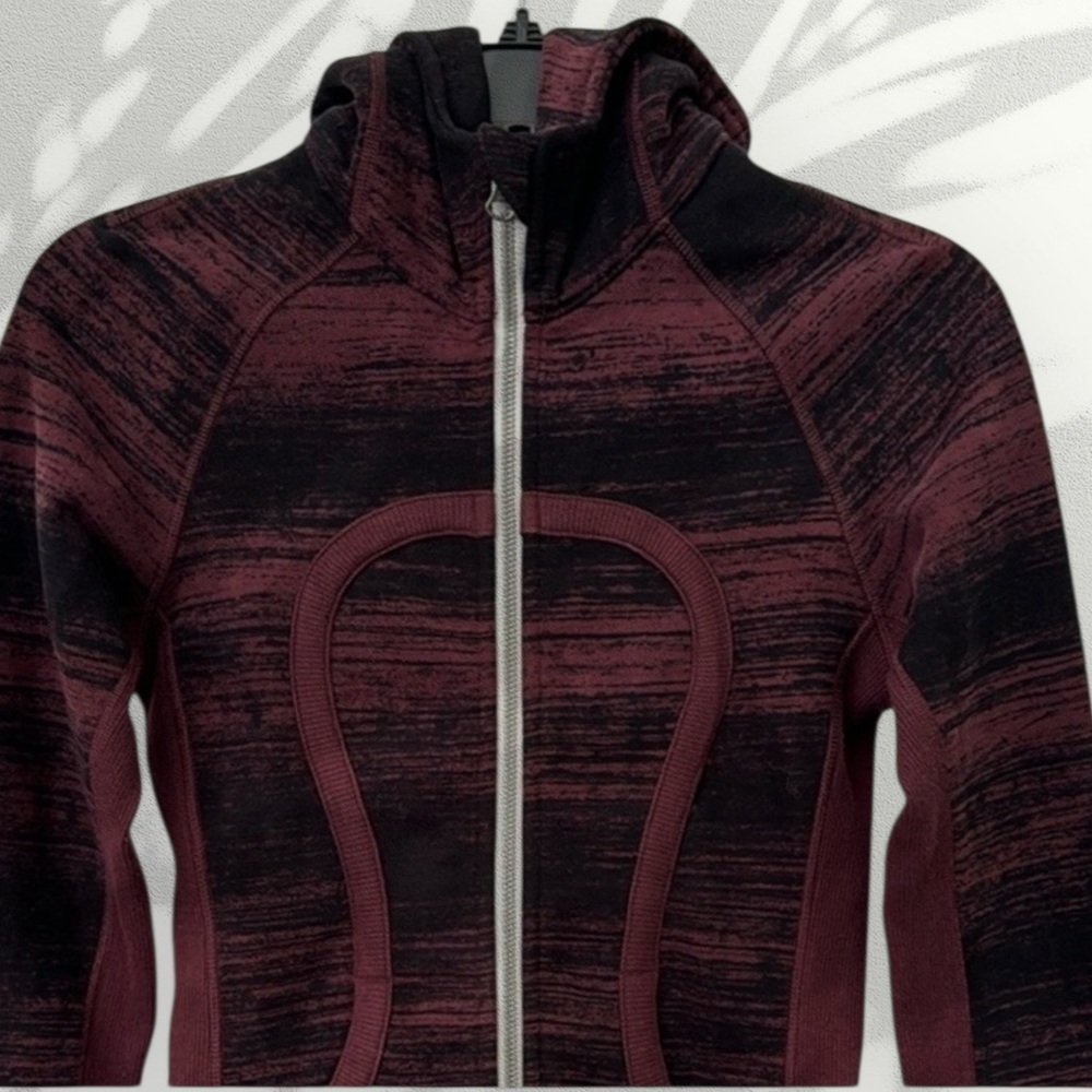 Lululemon Scuba Hoodie ll NWT - Picture 5 of 13